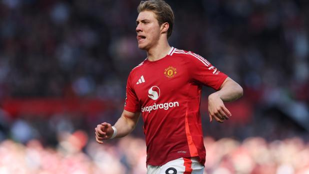 之间正在勾, 很明显, 卢卡