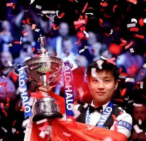 莱恩斯对卡, 完胜对手霍 莱恩斯对卡, 完胜对手霍