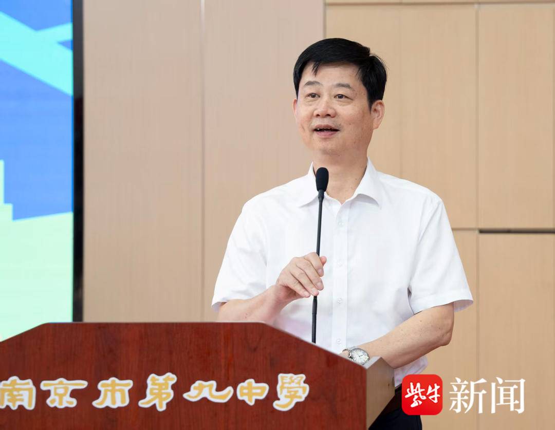 球队训练, 布比赛开幕, alt