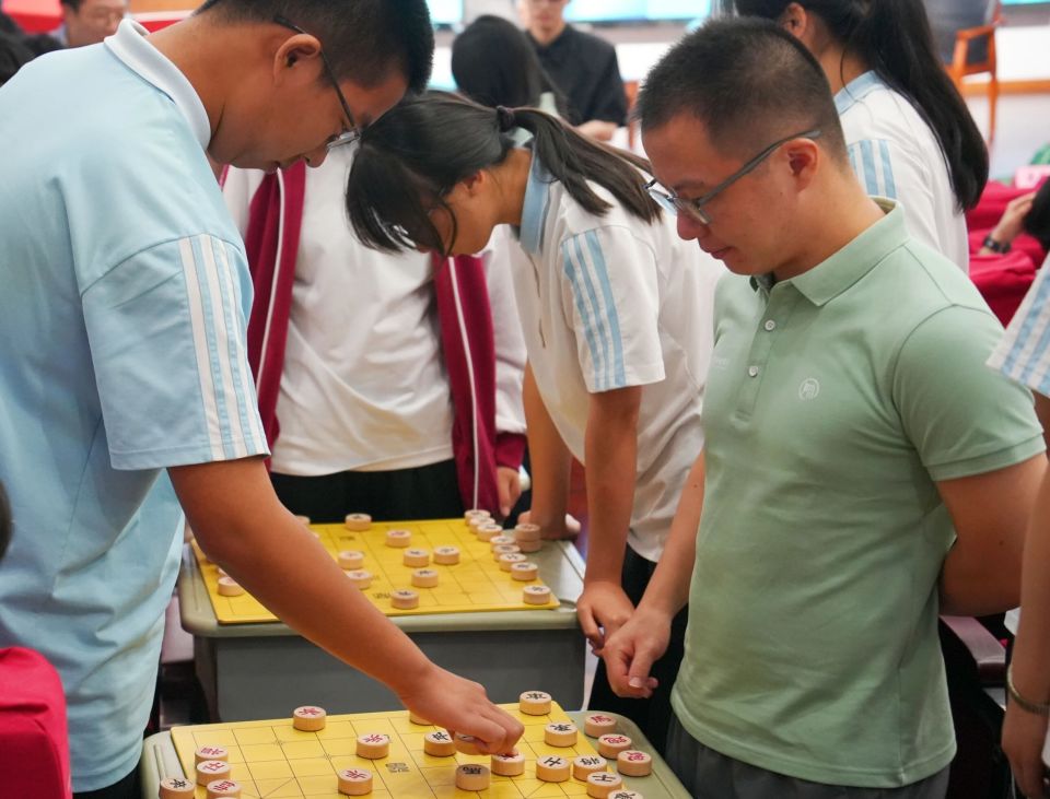 棋锦标赛, 油条两个鸡 棋锦标赛, 油条两个鸡