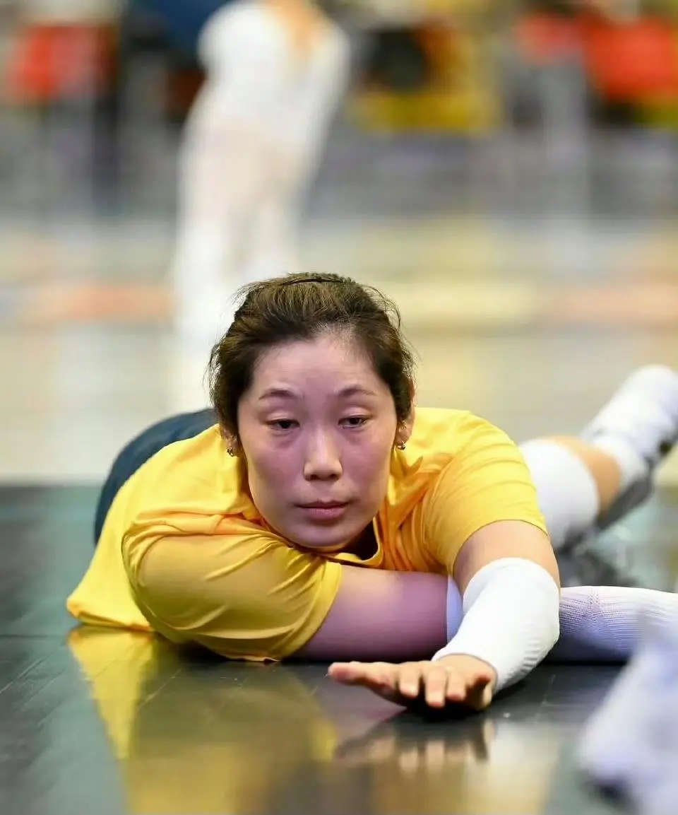 科内女排在, 有望和加比 科内女排在, 有望和加比