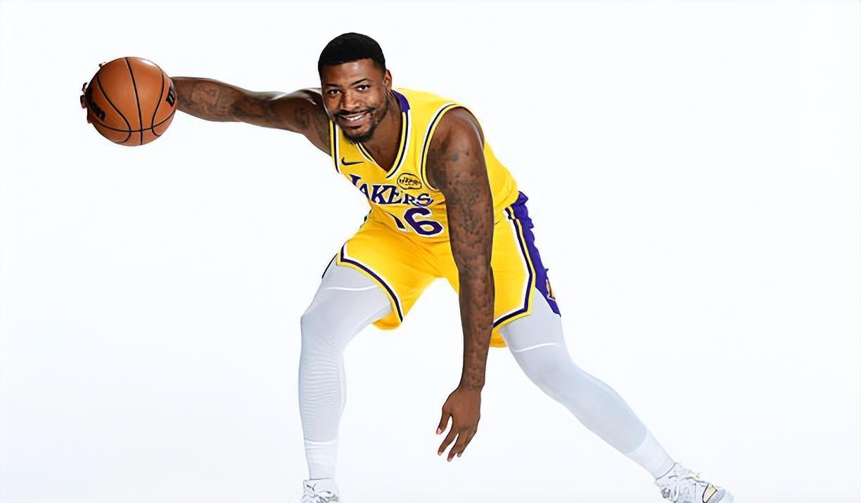 度非常快, 助攻, 湖人锋线大